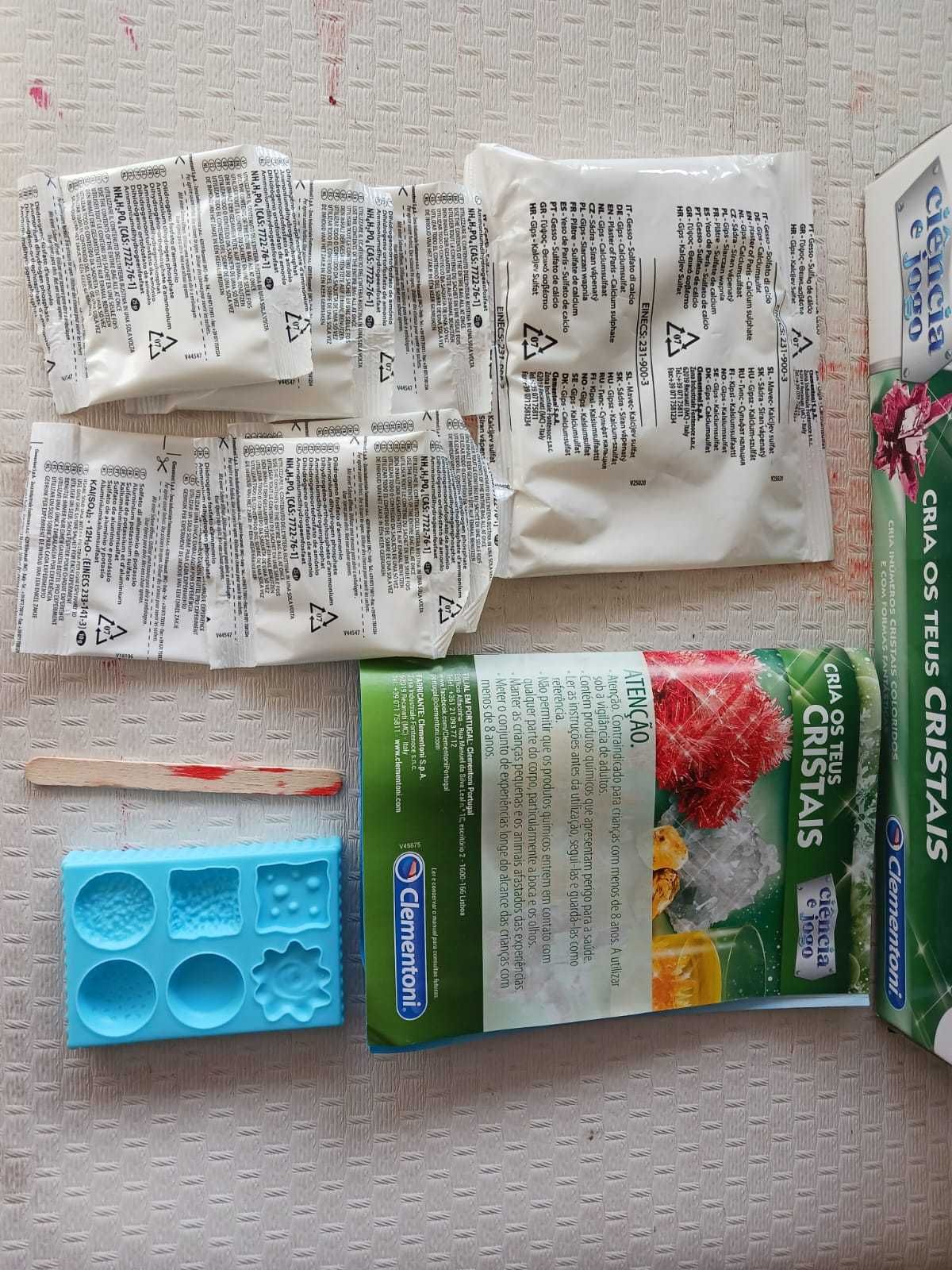 Jogo didático Cria os Teus Cristais