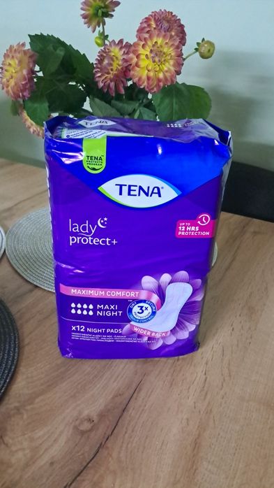 Тена трусики Xl(30шт), підгузники L(24шт).