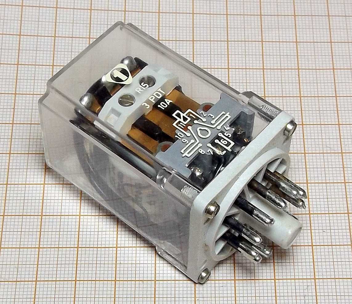 Przekaźnik 6V DC R-15 (R15) 3PDT [6-3-D]NOS - cena 2 sztuk