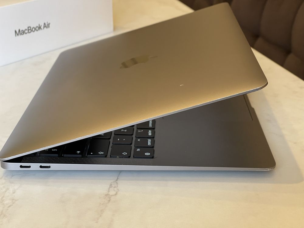 MacBook Air M1 Space Grey komplet