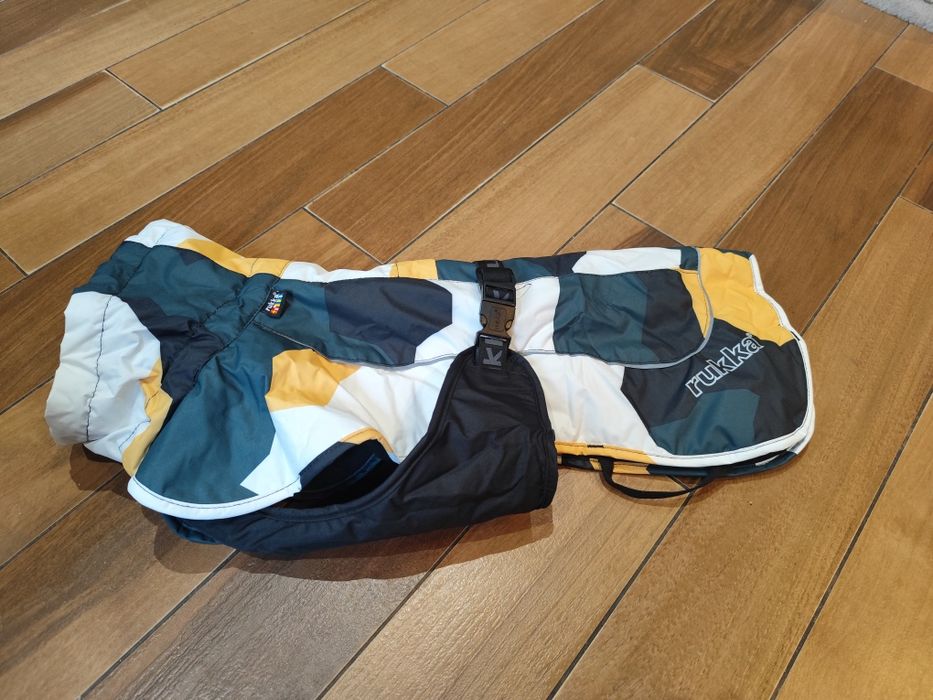 Ciepły, ładny płaszcz dla psa Rukka Stormy - rozmiar 35