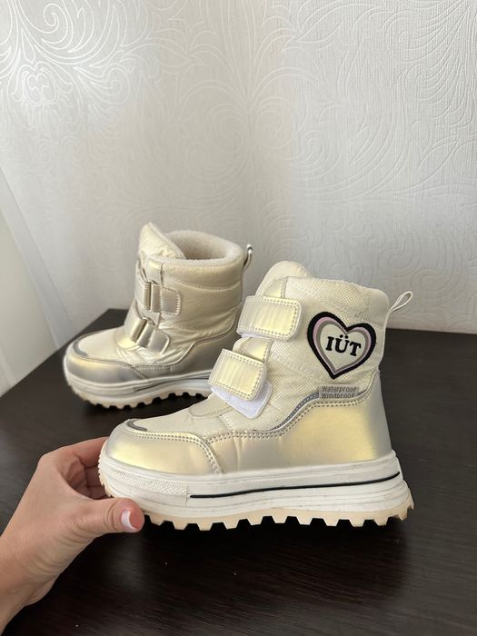 Зимове взуття на дівчинку 29 розмір