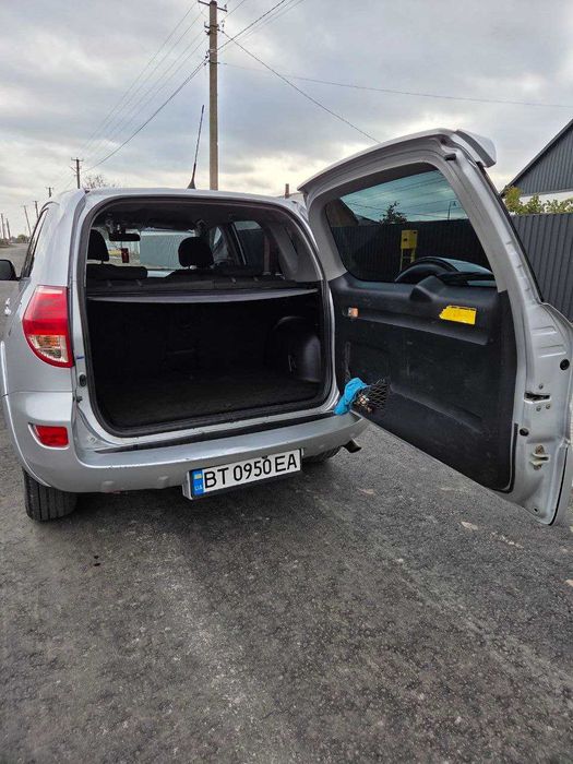 TOYOTA   RAV 4  Рік випуску: 06.2006