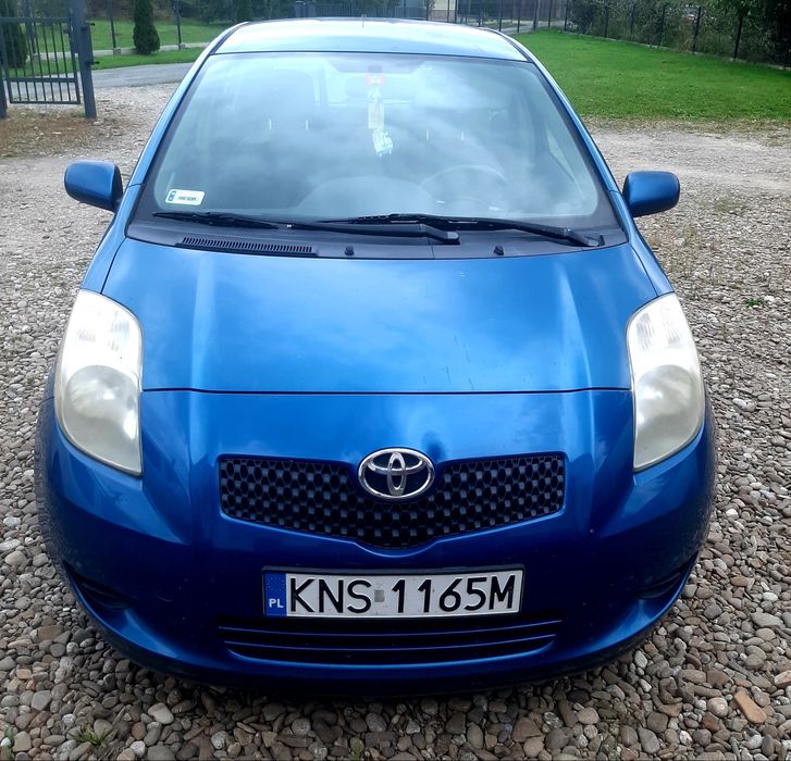Toyota Yaris 1.0 KAT Benzyna 2006r przebieg 193 tyś 5-drzwi