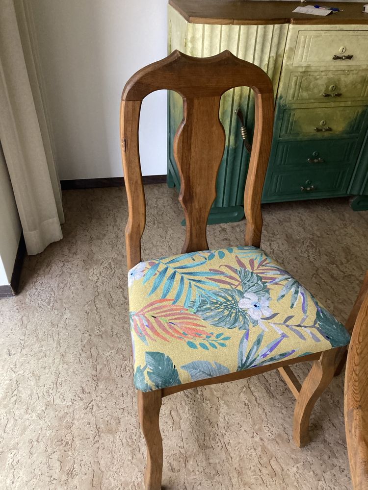 Mesa refeiçoes + cadeiras