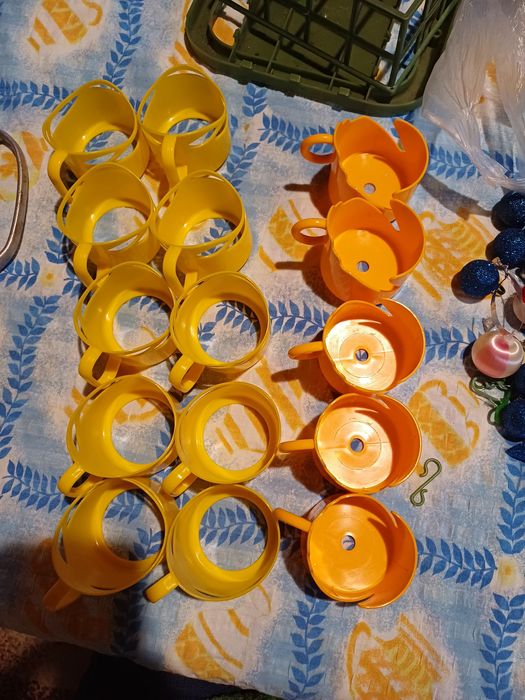 Koszyczki plastikowe do szklanek