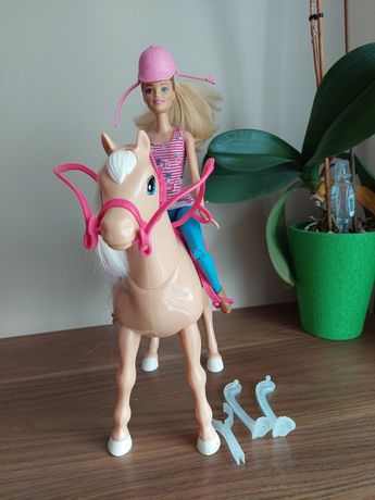Barbie z tańczącym koniem