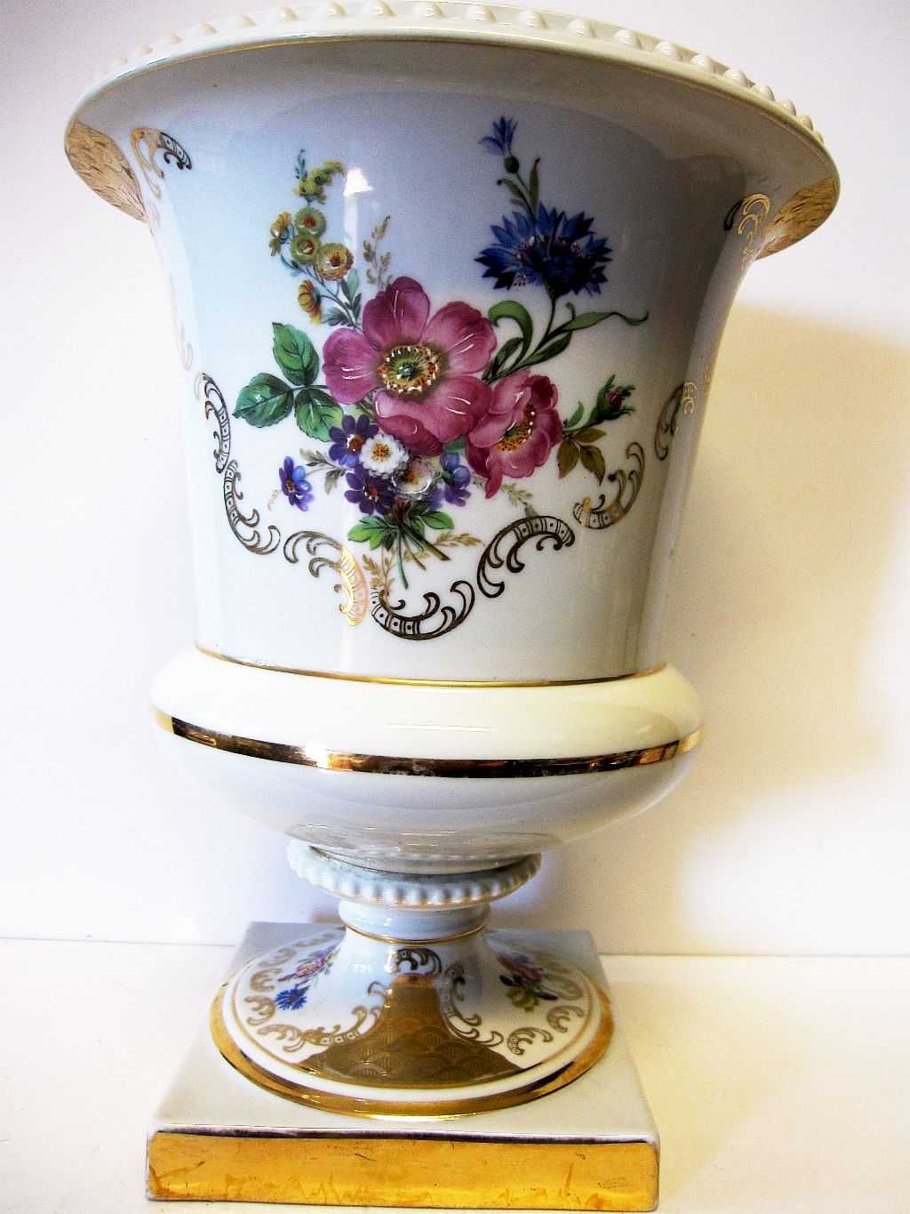 lindo grande vaso de pé alto em porcelana pintada à mão - ARTIBUS