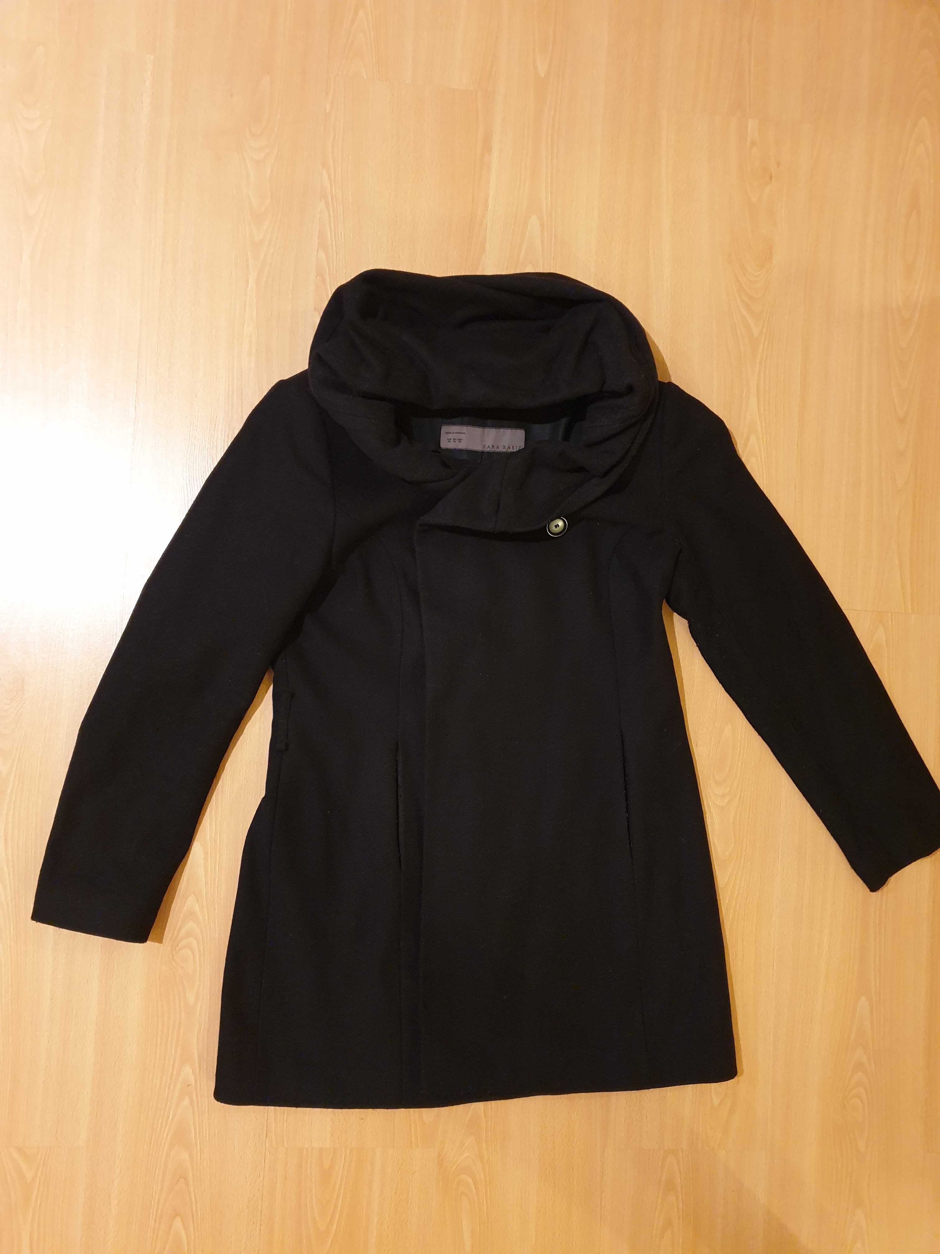 Damski czarny płaszcz Zara z szerokim kołnierzem, rozmiar XL