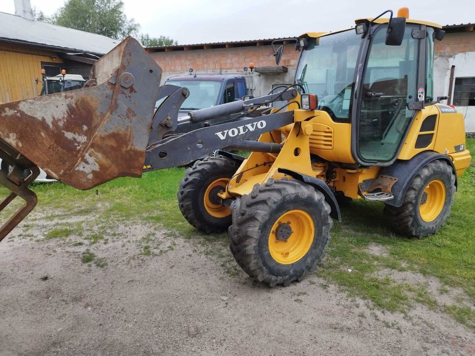 Ładowarka Volvo L25F sprowadzona 4400 MTH opony 90% zadbana