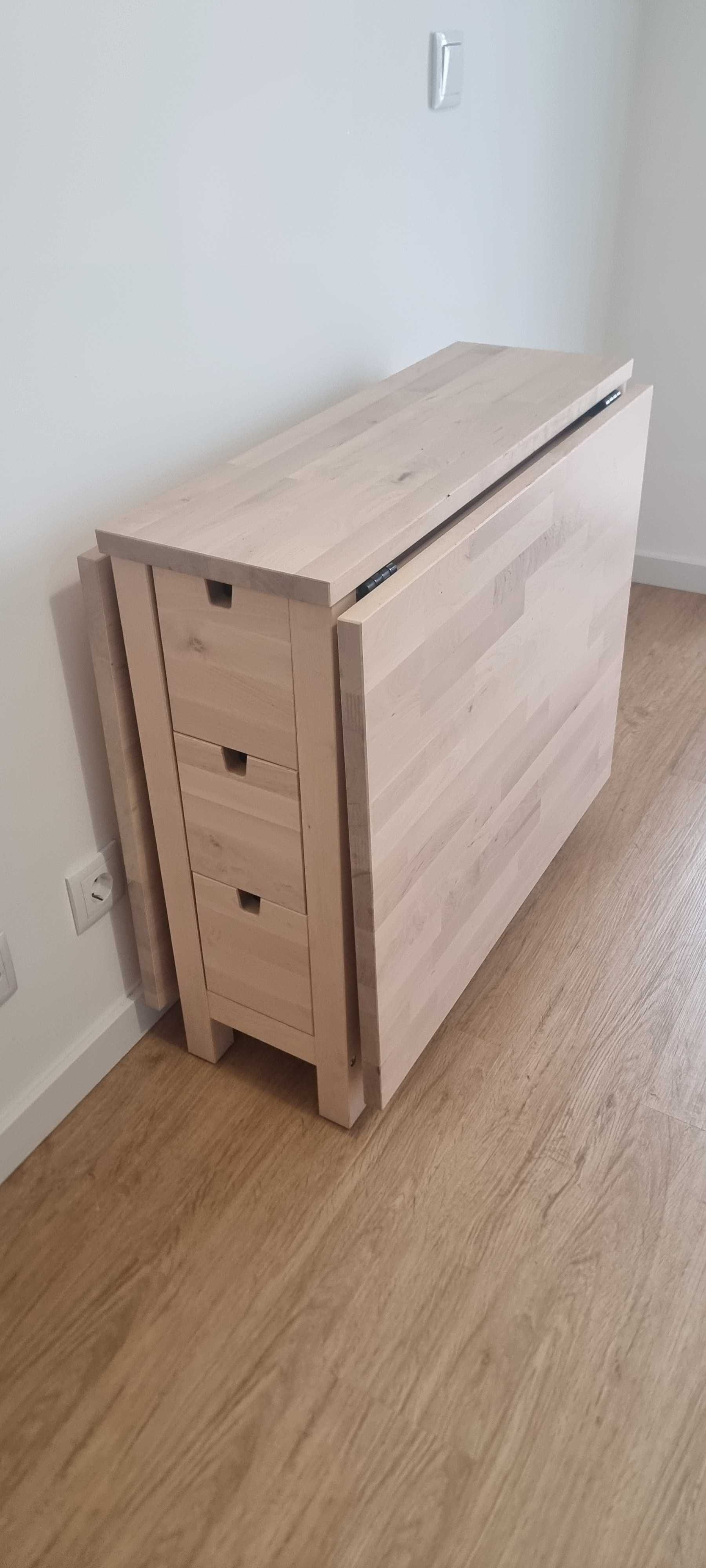 Mesa de cozinha compacta