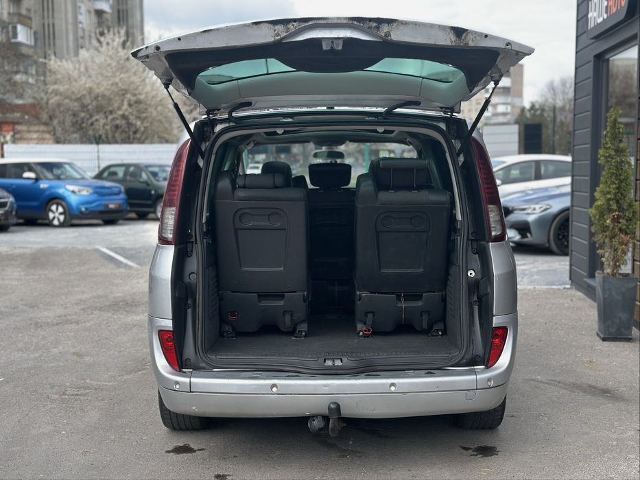 RENAULT ESPACE 2011р, 2.0 дизель, механіка, передній привід