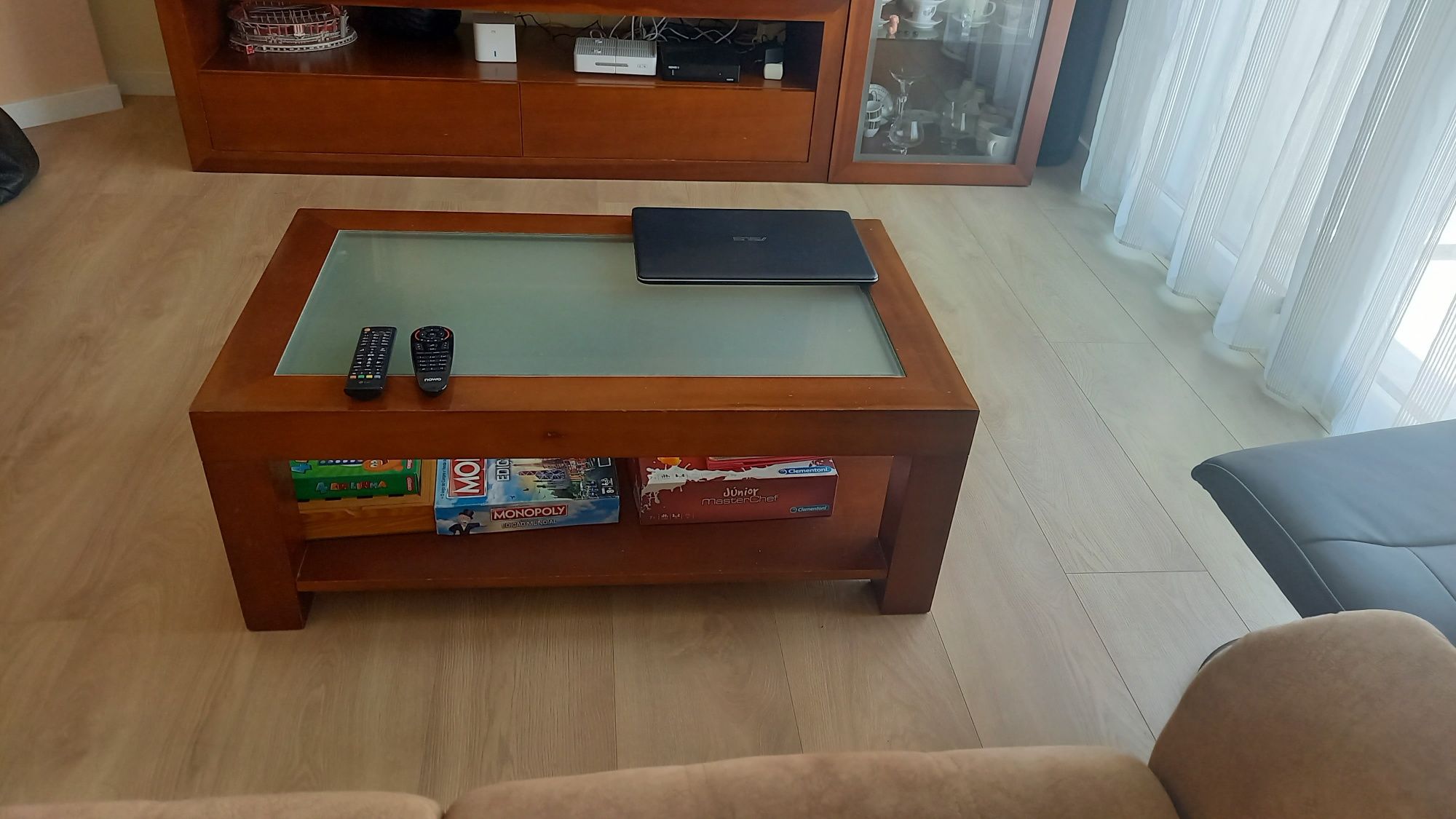 Móvel sala +mesa sala cerejeira