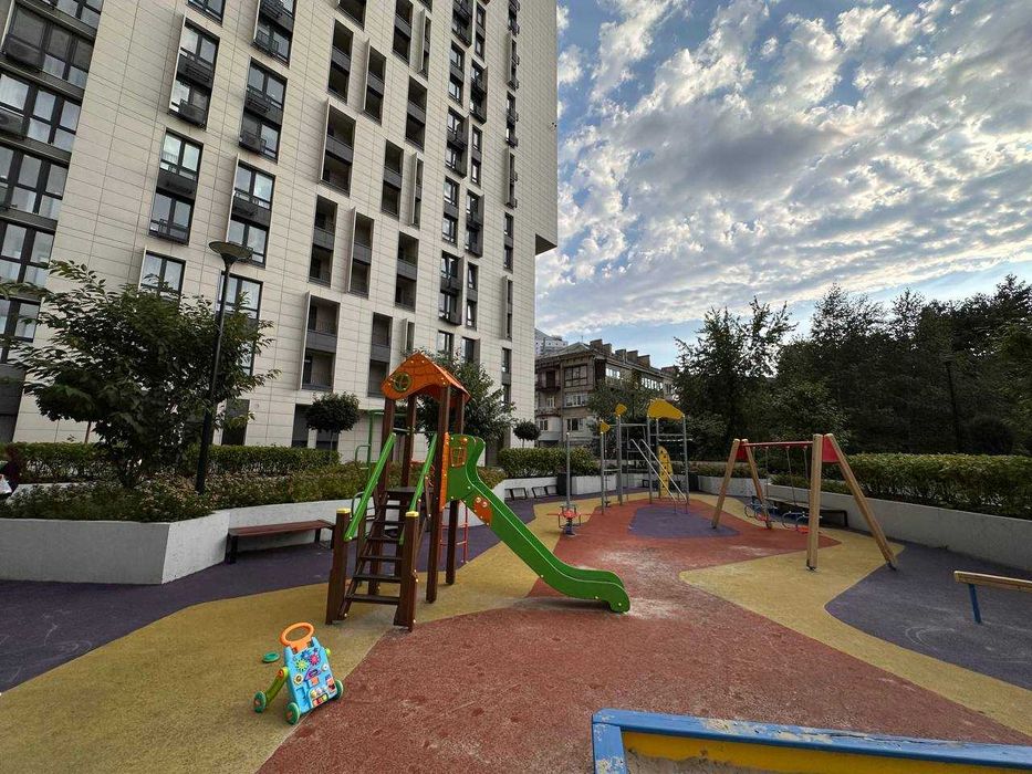 Бізнес клас.   ЖК TIME.  2к-75кв. Центр. Площа Украинских Героїв 10хв