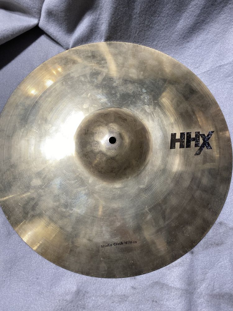 Sabian HHX studio crash 18