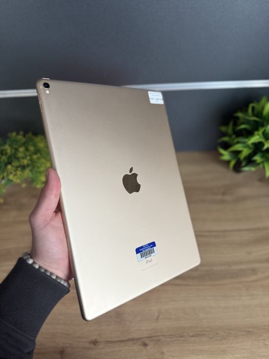 Apple Ipad Pro 2 Gen 12.9 256 GB Wifi   120 GHZ !