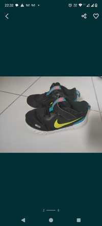 Nike revolution 27