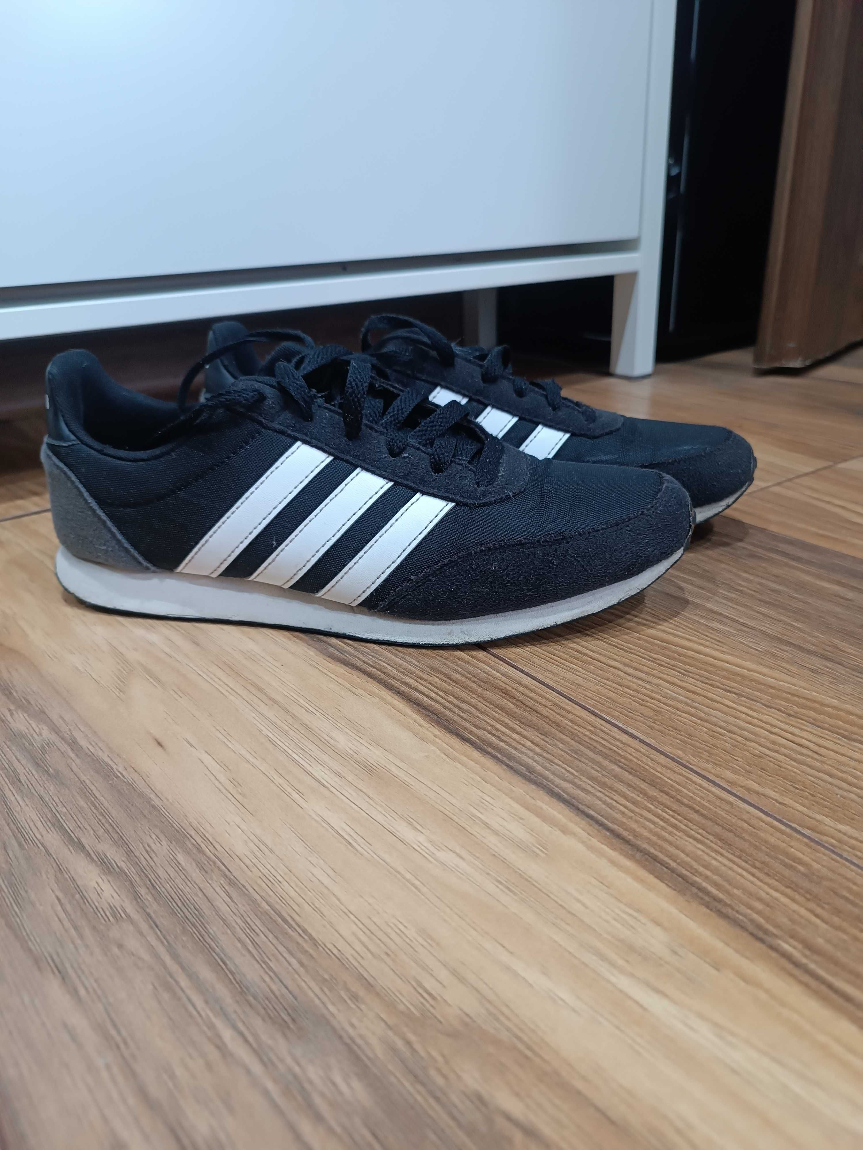 Buty Adidas Racer roz. 42.5