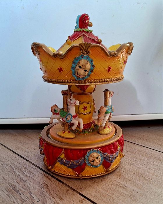 Карусель музыкальная