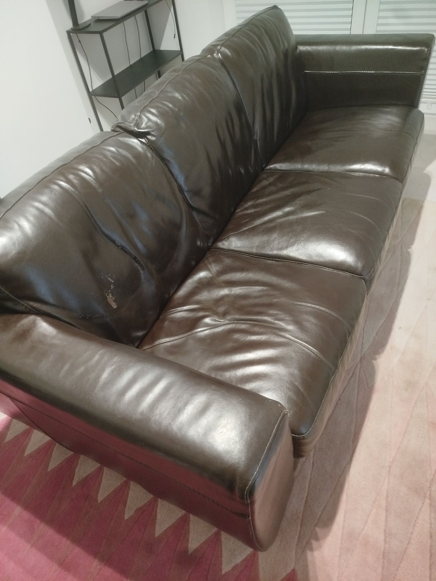 Solidna sofa skórzana