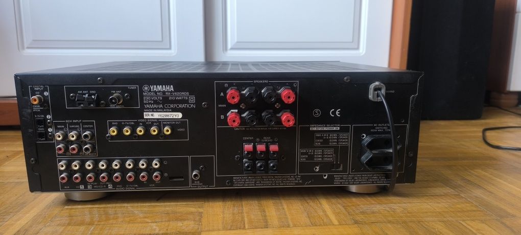 Amplituner Yamaha RXV420RDS uszkodzony