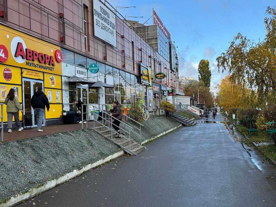 Оренда 230,3 м2 / 1-й поверх / вул. Нескорених 14/ ТЦ Джокер