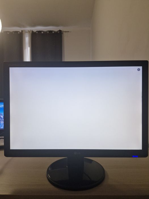 Monitor LG FLATRON W2242W 22" 1680×1050 VGA