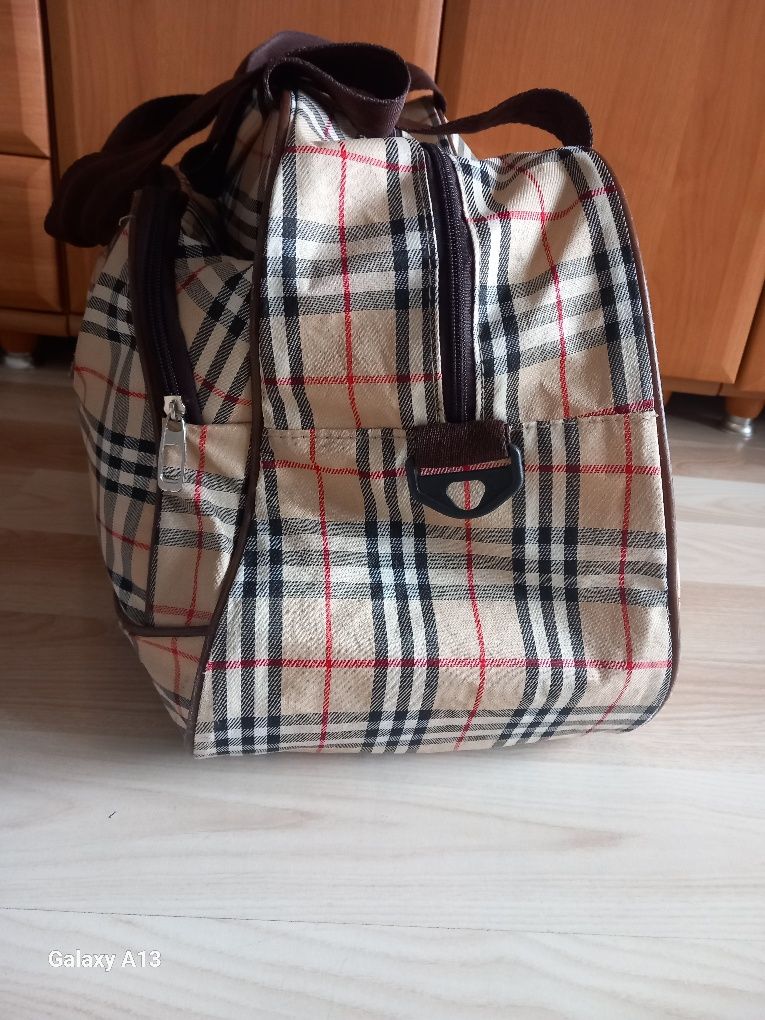 Burberry podręczna torba podróżna