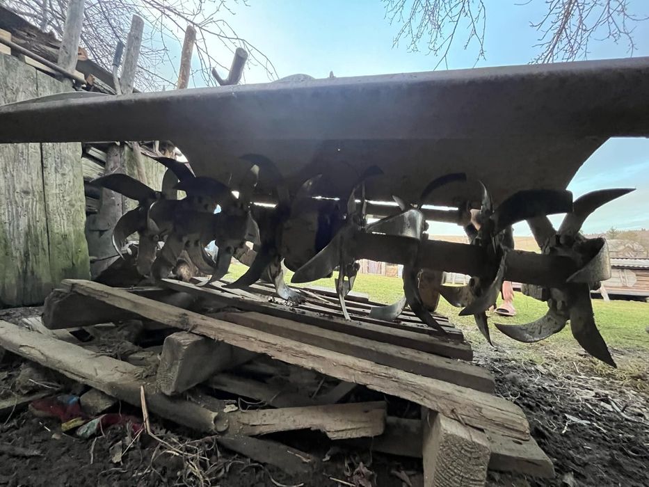 Грунтофреза Wirax, у хорошому стані.1,50м. + Запчастини до редуктора .