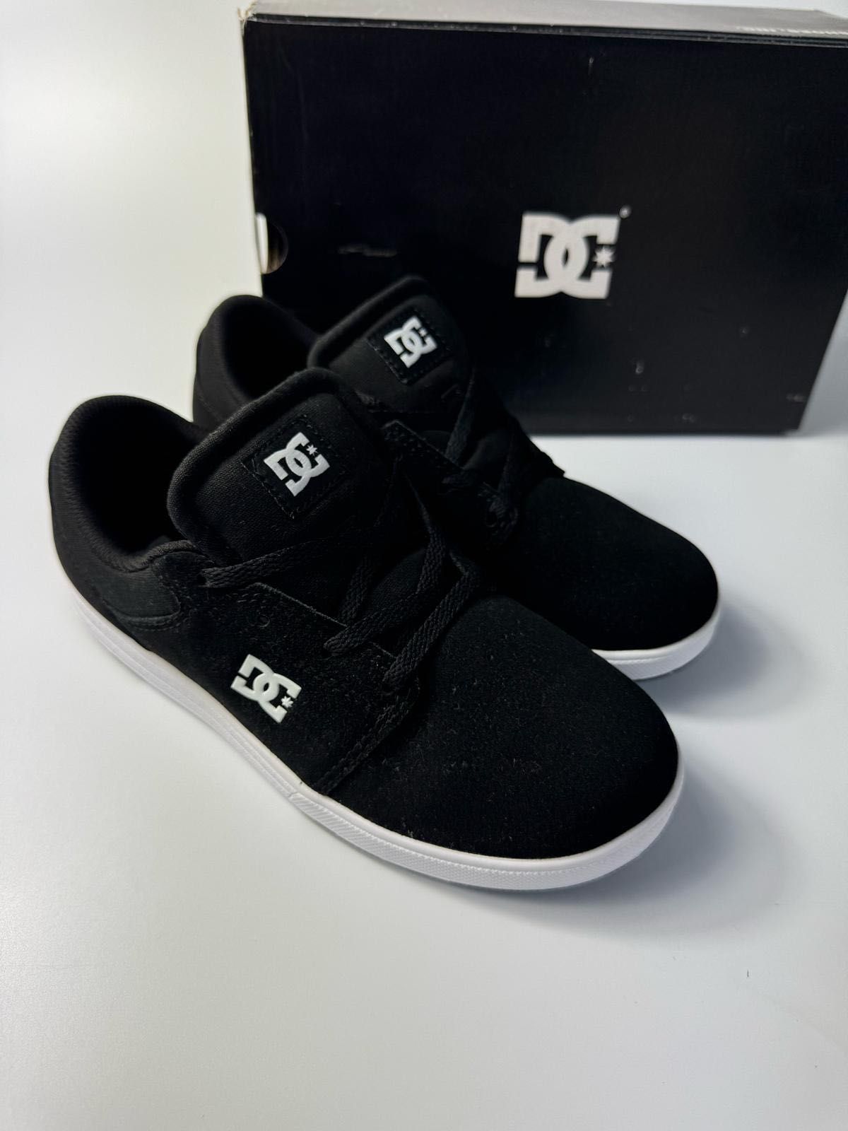 Nowe sneakersy unisex DC CRISIS 2 czarne 36,5
