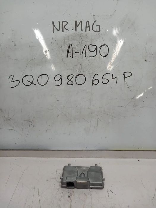 KAMERA ASYSTENT PASA RUCHU VW UP SKODA CITIGO 3Q0980654P