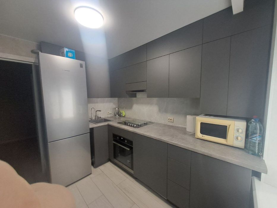 Продам 1 квартиру, з гарним ремонтом!