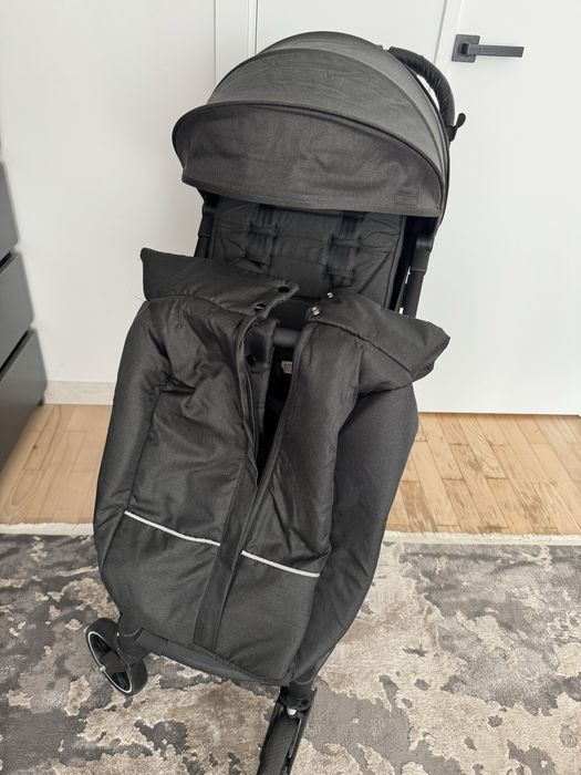 Погулянковий візок flash