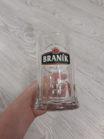 Продам пивные бокалы Branik