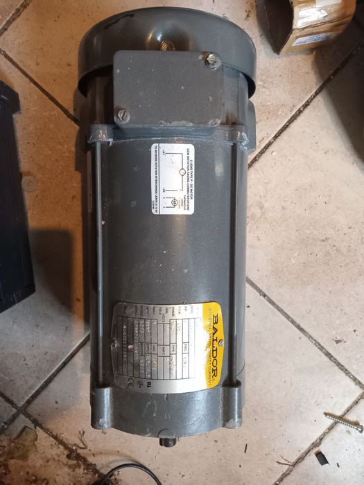 Электромоторы Baldor,USA,разной мощности,с редуктором.