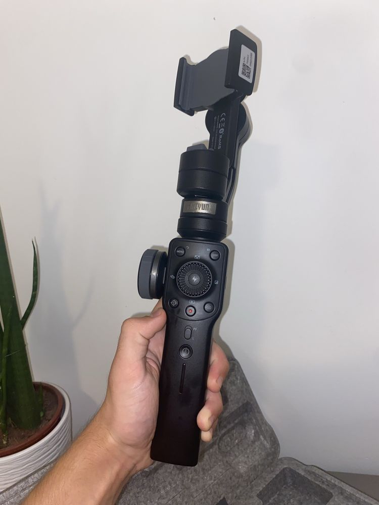 Gimbal Zhiyun Smooth 4