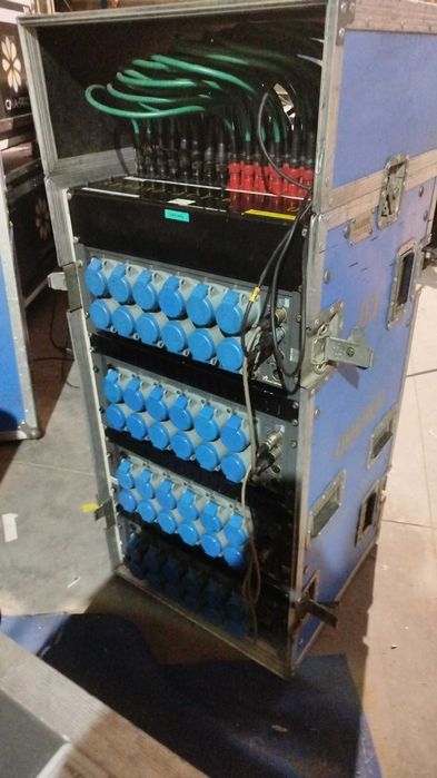 Dimmers rack com 48 outputs