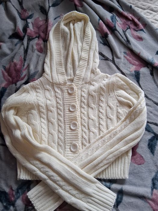 Fajny sweterek krótki XS