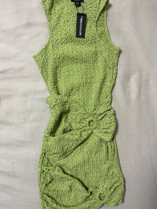 Сукня PrettyLittleThing