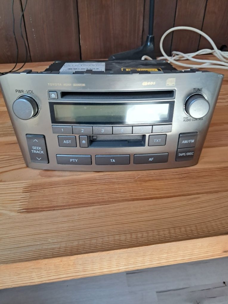 Radio samochodowe toyota Avensis