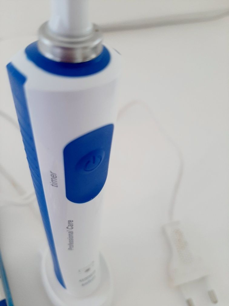 Escova elétrica Oral-B