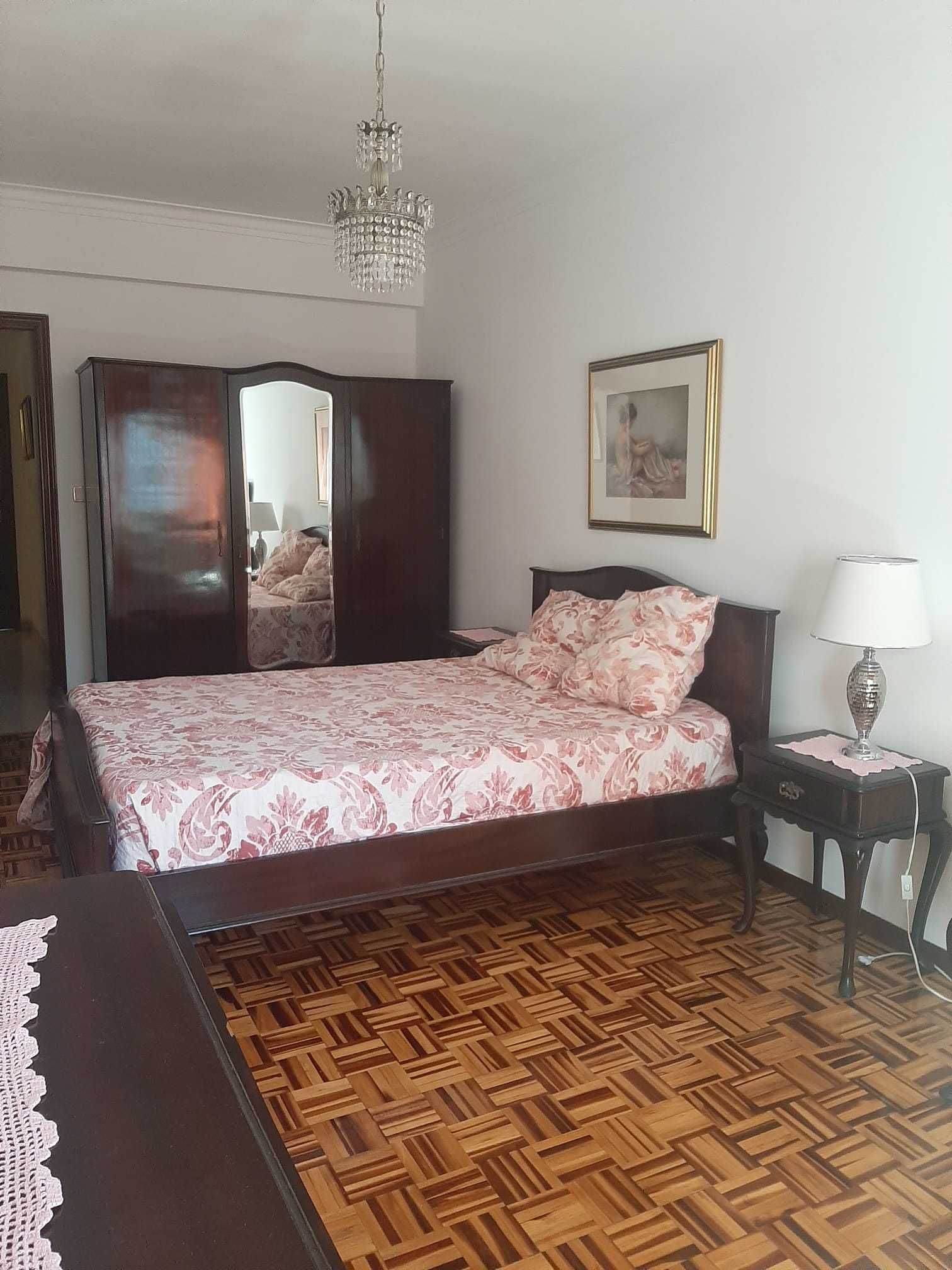 Quarto para arrendar