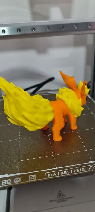 Pokemon Flareon cerca de 15cm