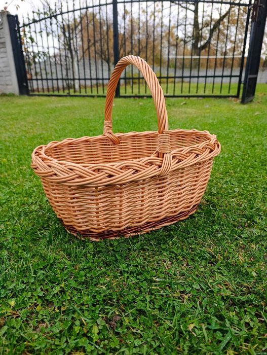 Kosz wiklinowy na zukupy prezentowy koszyk