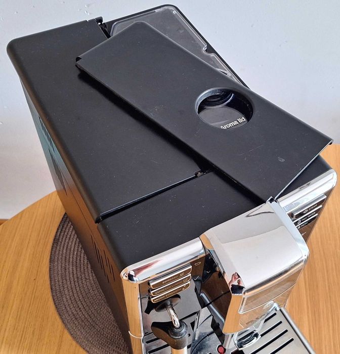 Ekspres do kawy Saeco Incanto HD8911 / 09