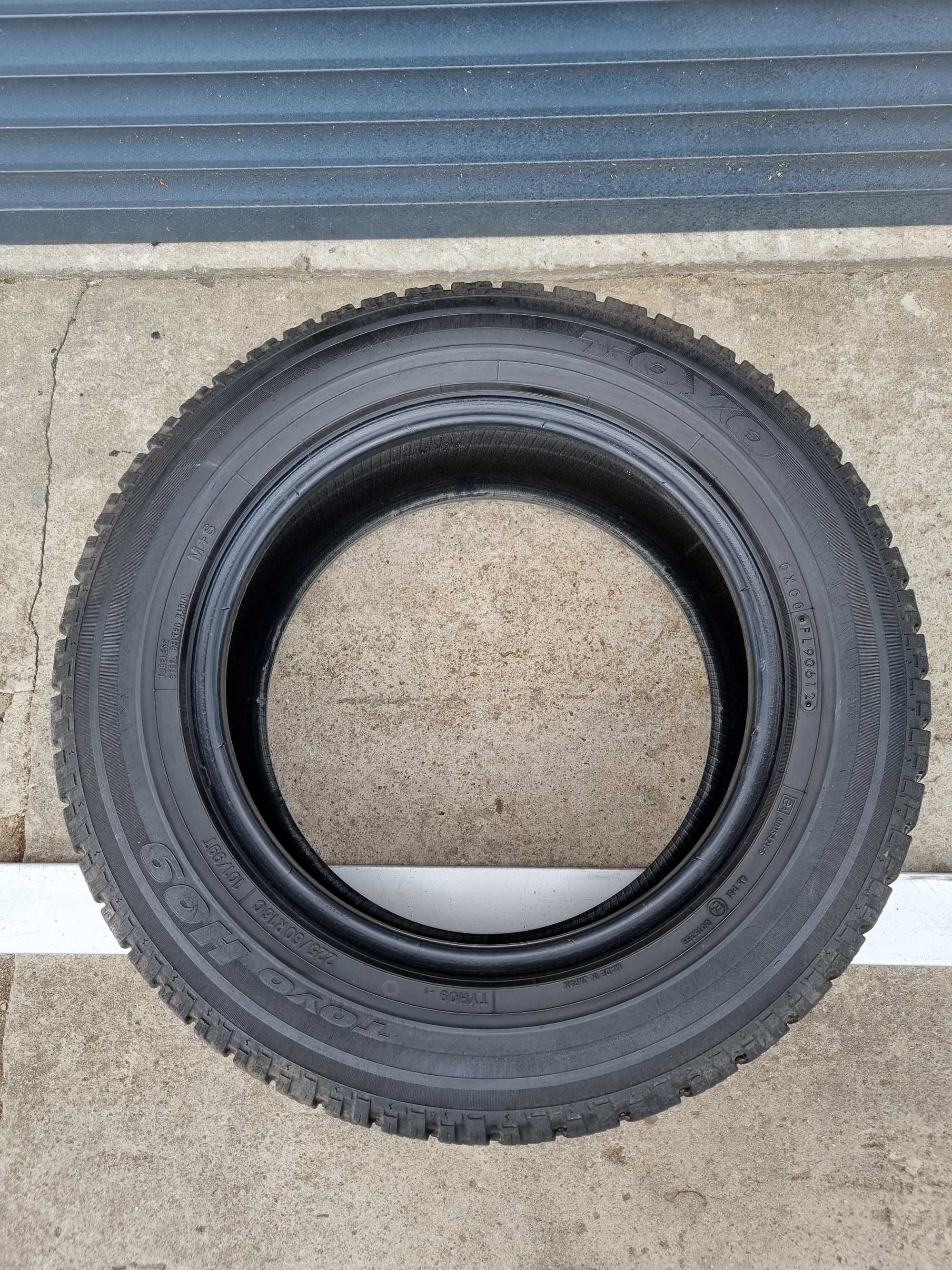 Opona zimowa TOYO H09 225/60 R16C 101/99T 8,50 mm SZTUKA P138