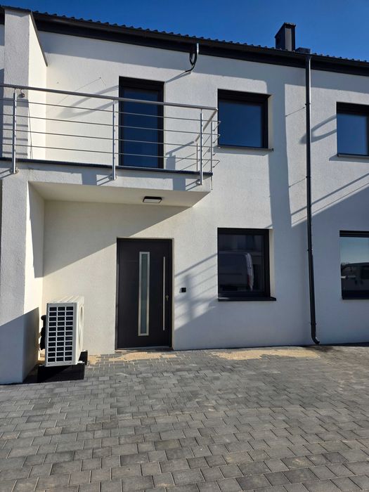 Sprzedam Lokal Dom w zabudowie szeregowej Parking Ogród  Złotniki Kuj