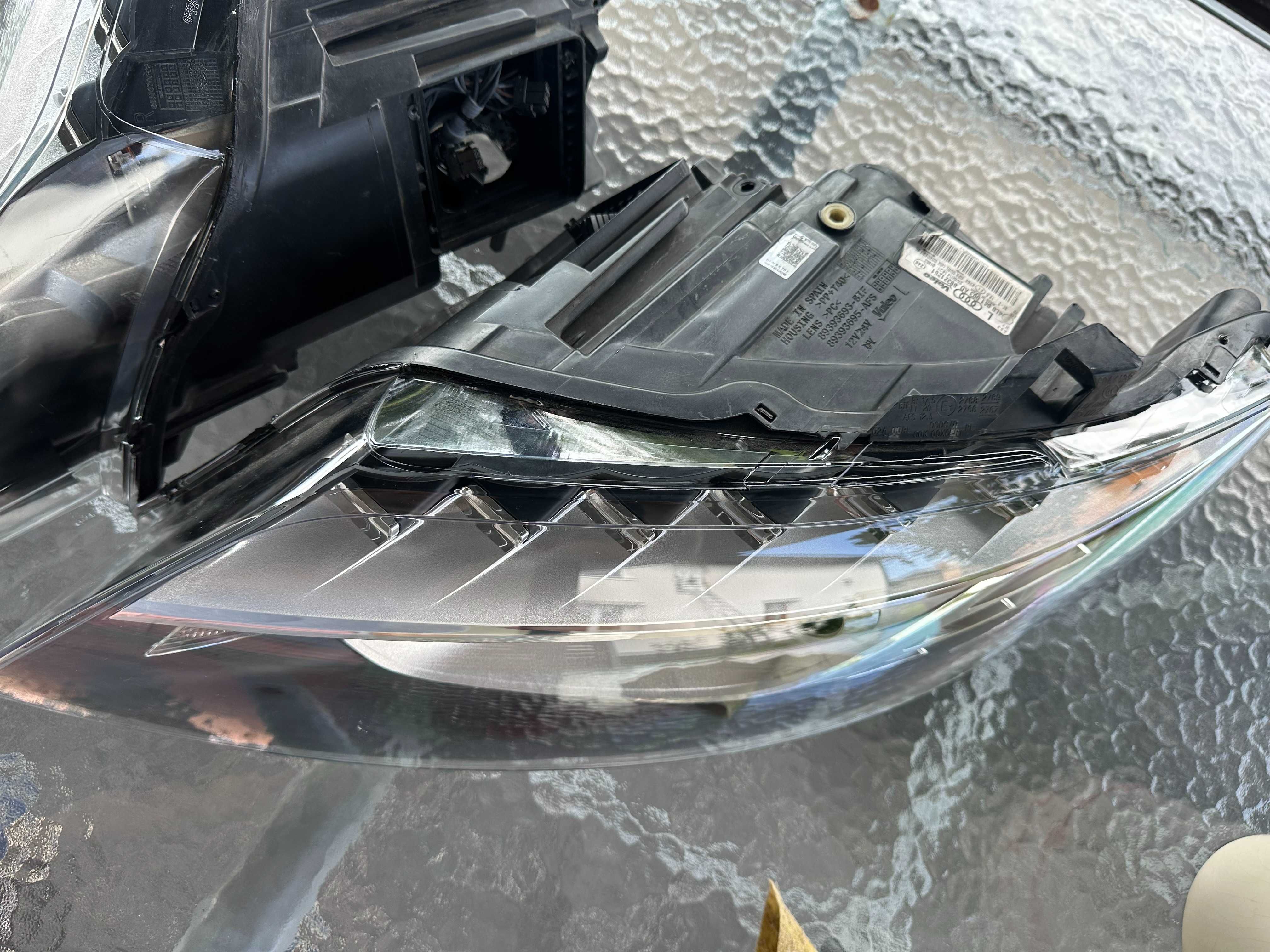 Фара Лампа BI-XENON БІ-КСЕНОН Audi Q7 REST Ауді КУ7 4L0941003/4AD