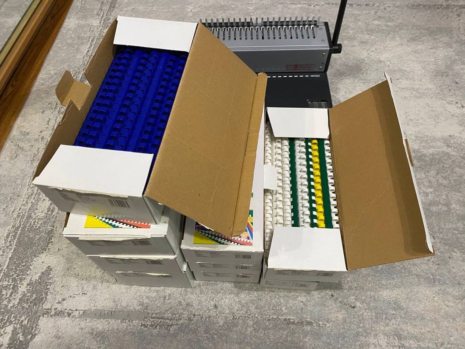 Біндер Agent B-15 (пластикова пружина)