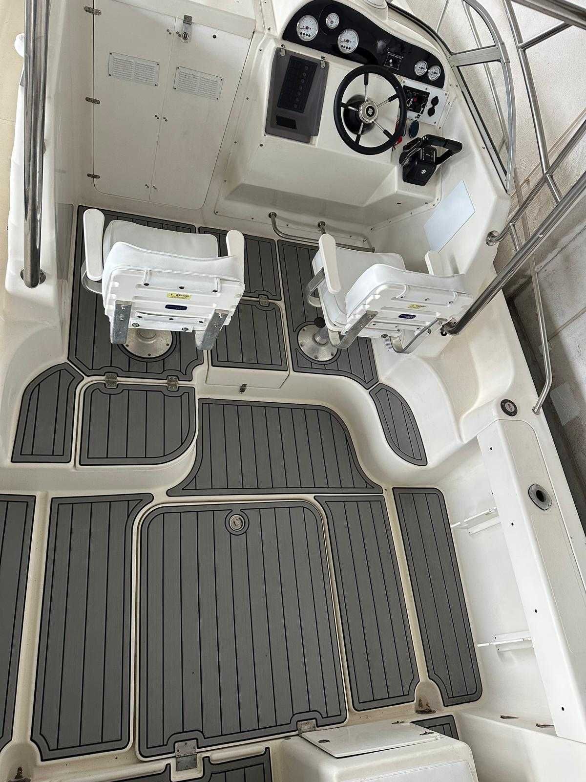 Barco Quicksilver Commander 2x 140HP
